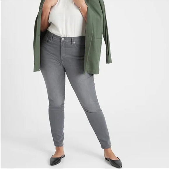 Banana Republic Factory Curvy High-Rise Skinny Jean - Washed Out Gray, Sz 2 / 26 - Picture 3 of 12